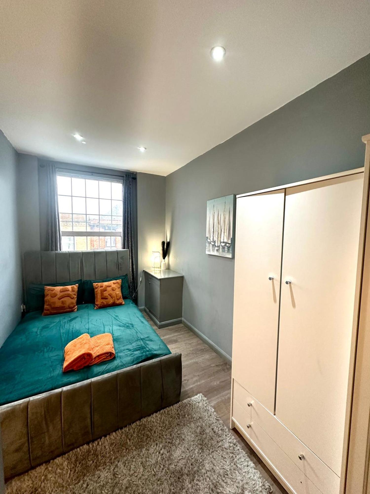 Spacious 3 Bedroom Flat In Kings Cross, St 159 Apartment London