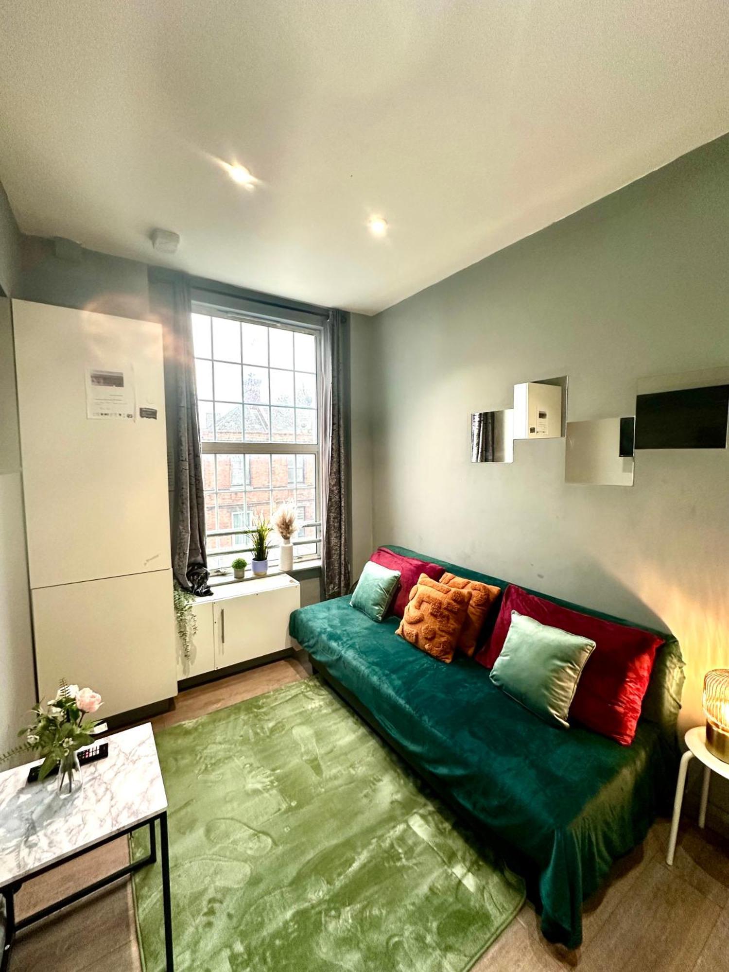 Apartment Spacious 3 Bedroom Flat In Kings Cross, St 159 *