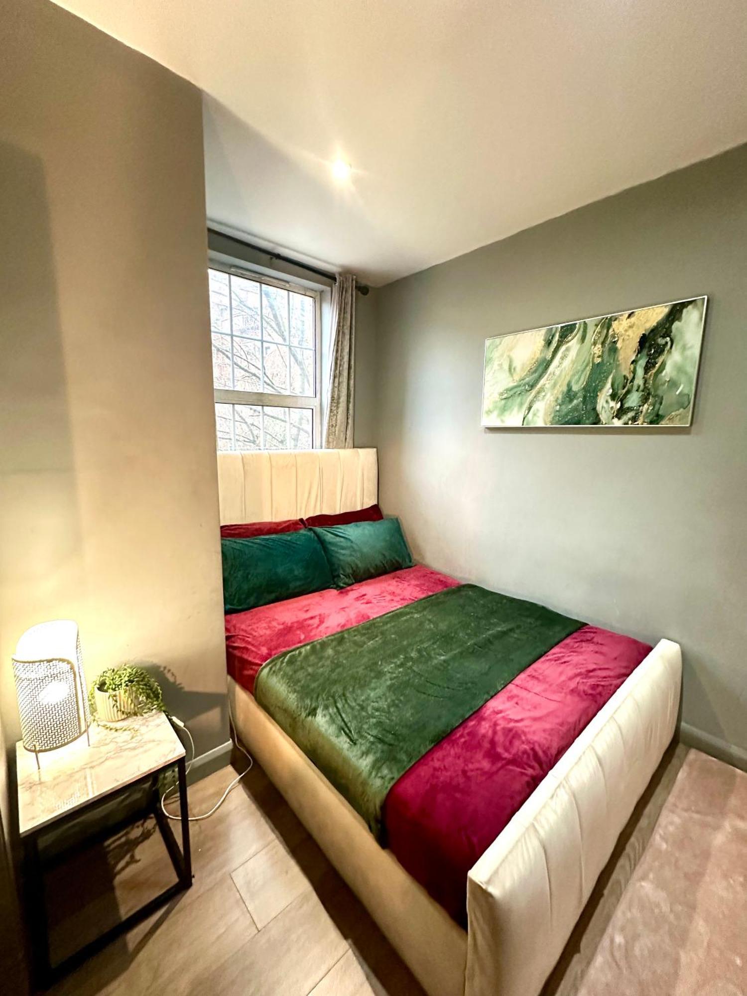 Apartment Spacious 3 Bedroom Flat In Kings Cross, St 159 London