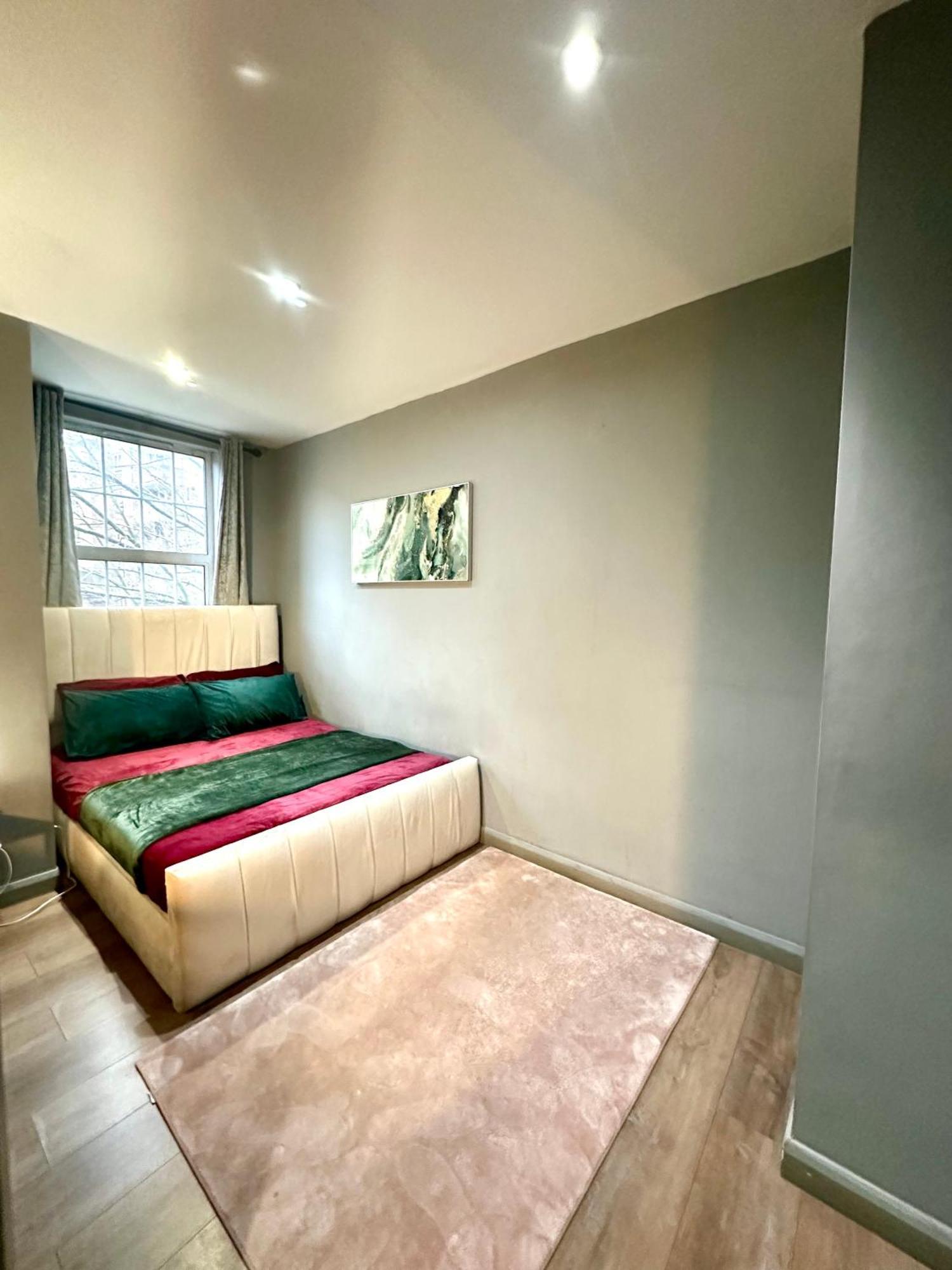 Apartment Spacious 3 Bedroom Flat In Kings Cross, St 159 *